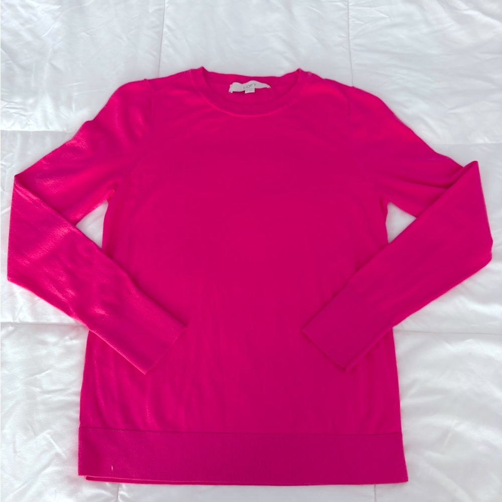 LOFT beautiful pink lightweight sweater. Small. Like new!